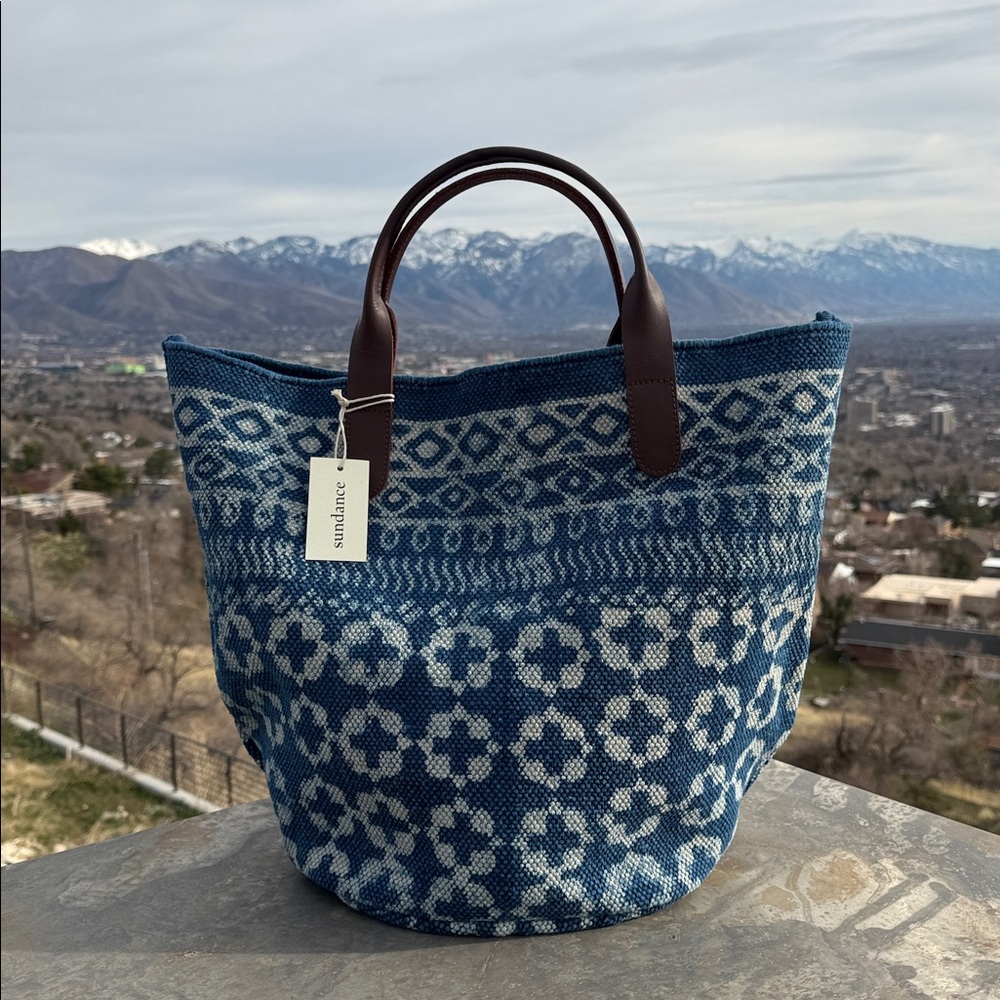 Indio dyed “Kumba Tote”. Large shopping, picnic or beach bag. New with tags! - Picture 2 of 12